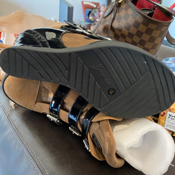 Guess booties worn once great preloved condition - Picture 6 of 6